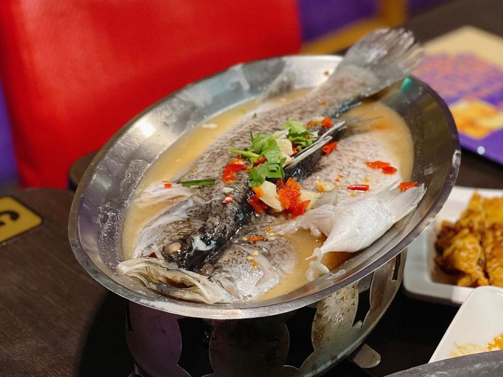 不用600！2022精選TOP20「台北泰式料理」餐廳推薦，豪邁海鮮、涼拌、打拋豬任你享用