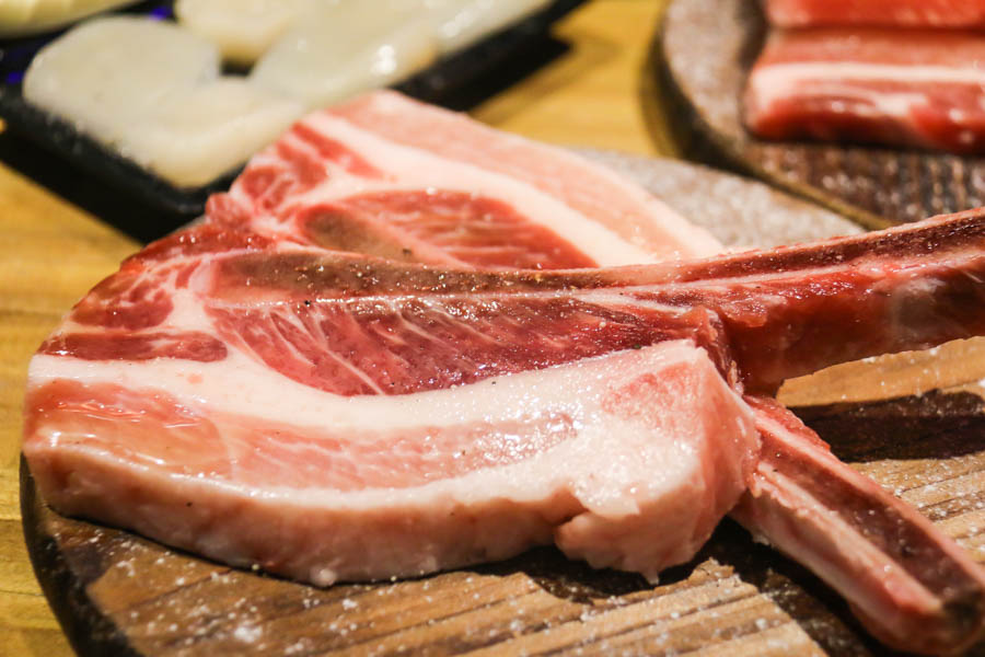 新北｜捷運小碧潭美食「米炭火燒肉」，樣樣不踩雷 只有不會吃 沒有不好吃！