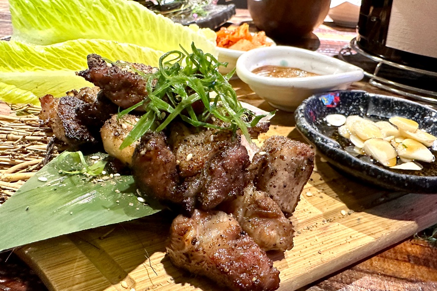 台北｜東區炭火燒肉「Home Grill & Bar」，樣樣不踩雷，全都是真材實料！