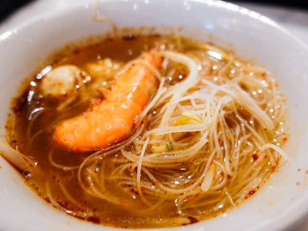 新莊吃到飽推薦｜峇里斯莊園｜南洋海鮮百匯，近100道料理任你吃