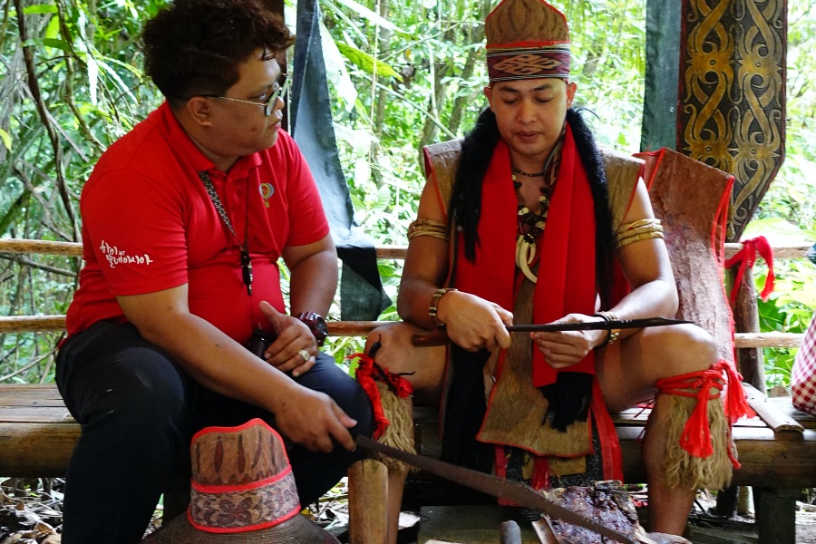 沙巴Mari-Mari文化村一日遊推薦｜第一次體驗馬來西亞原住民文化，超多在地小吃品嚐！